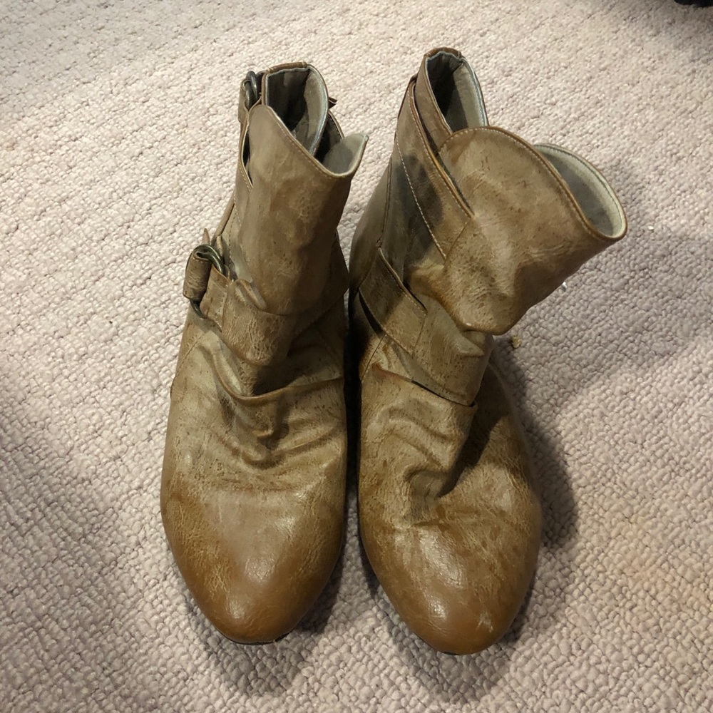 Beige Boots - Picture 3 of 3